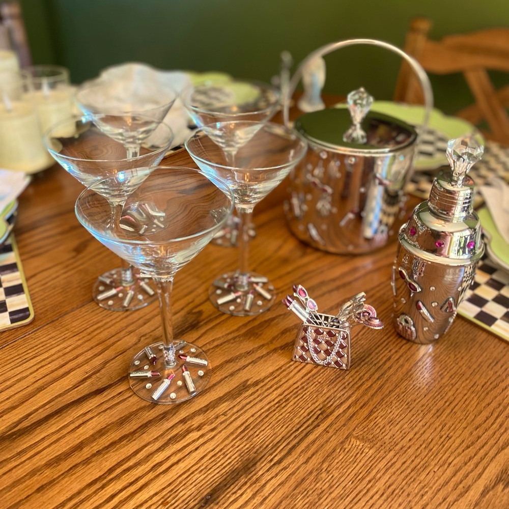 St John Home Dining- Lipstick Cosmo Martini Set - perfect condition